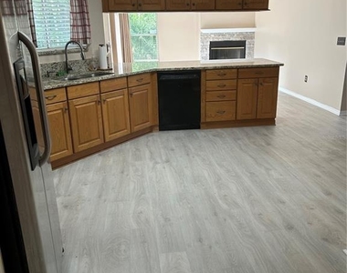 2410 Chobee Court - Photo Thumbnail 2