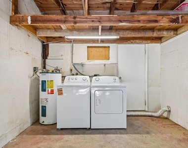 200 Evelyn Ave - Photo Thumbnail 18