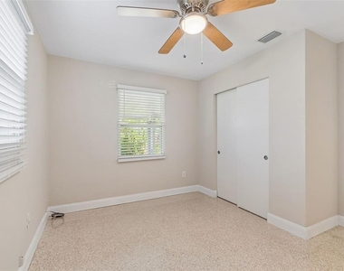 200 Evelyn Ave - Photo Thumbnail 16