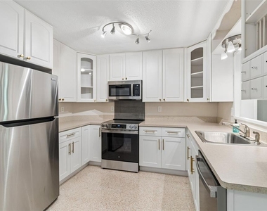 200 Evelyn Ave - Photo Thumbnail 6