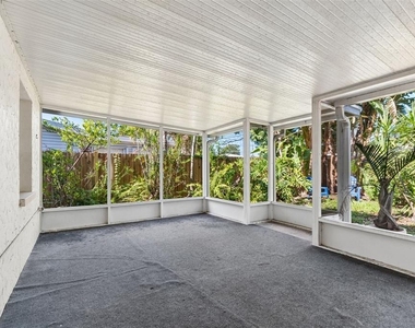 200 Evelyn Ave - Photo Thumbnail 19