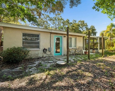 200 Evelyn Ave - Photo Thumbnail 23