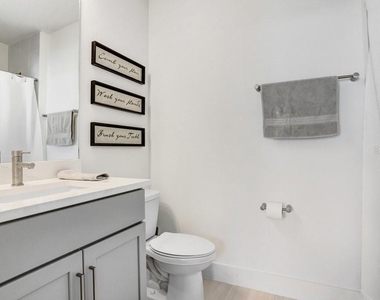 2506 W Cleveland Street - Photo Thumbnail 5