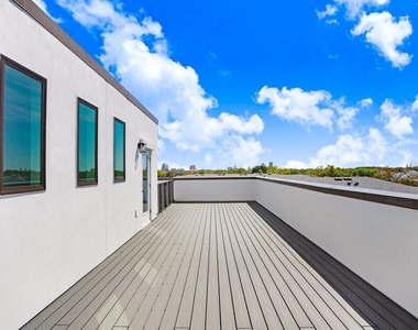 2506 W Cleveland Street - Photo Thumbnail 16