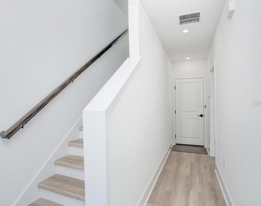 2506 W Cleveland Street - Photo Thumbnail 6