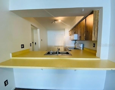6438 71st Street N - Photo Thumbnail 6