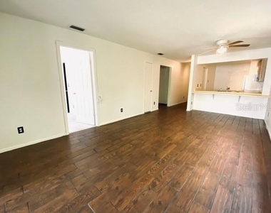 6438 71st Street N - Photo Thumbnail 12