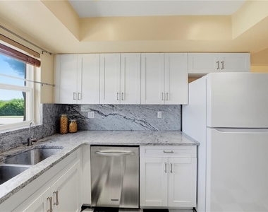 906 Carlton Road - Photo Thumbnail 11