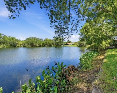 906 Carlton Road - Photo Thumbnail 1