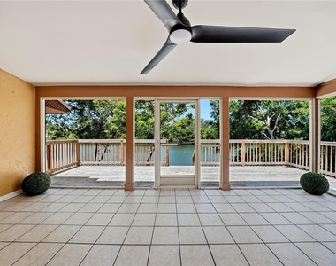 906 Carlton Road - Photo Thumbnail 4