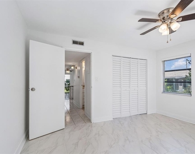 237 S Mcmullen Booth Road - Photo Thumbnail 21