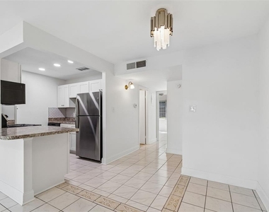237 S Mcmullen Booth Road - Photo Thumbnail 4