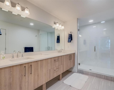 415 Island Way - Photo Thumbnail 21