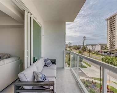 415 Island Way - Photo Thumbnail 6