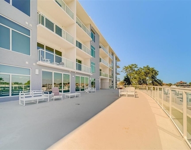 415 Island Way - Photo Thumbnail 34