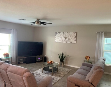 10460 Carloway Hills Drive - Photo Thumbnail 7