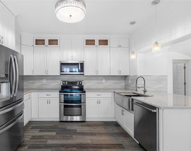 641 Wilkie Street - Photo Thumbnail 7