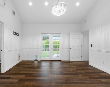 641 Wilkie Street - Photo Thumbnail 22