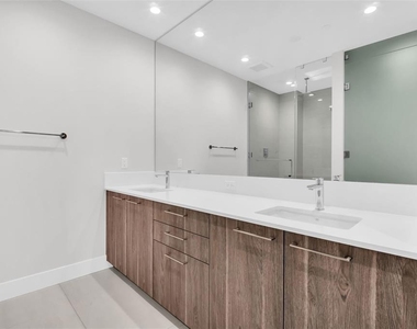 275 1st Avenue S - Photo Thumbnail 33