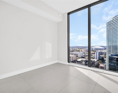 275 1st Avenue S - Photo Thumbnail 15