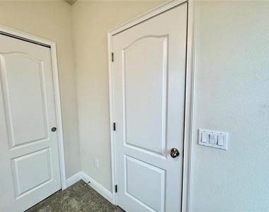 7208 Milestone Drive - Photo Thumbnail 44