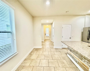 7208 Milestone Drive - Photo Thumbnail 31