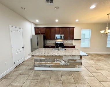 7208 Milestone Drive - Photo Thumbnail 5