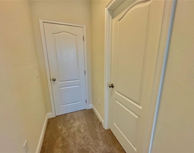 7208 Milestone Drive - Photo Thumbnail 65