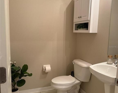 10409 Crimson Park Lane - Photo Thumbnail 9