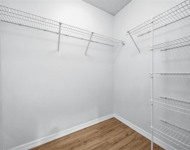 10617 Opus Drive - Photo Thumbnail 16