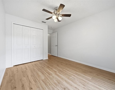 10617 Opus Drive - Photo Thumbnail 21