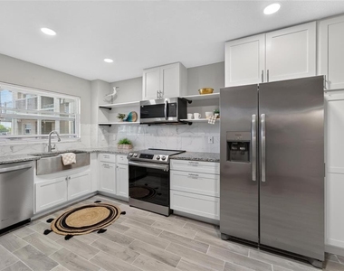 1028 Apollo Beach Boulevard - Photo Thumbnail 12