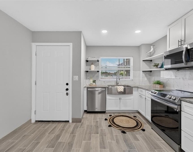 1028 Apollo Beach Boulevard - Photo Thumbnail 11