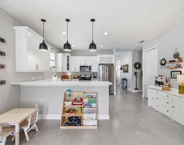 1808 W Cluster Avenue - Photo Thumbnail 16