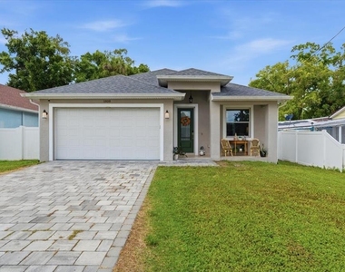 1808 W Cluster Avenue - Photo Thumbnail 1
