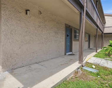 6314 Newtown Circle - Photo Thumbnail 1