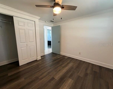 7904 Woodvine Circle - Photo Thumbnail 13