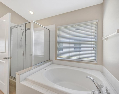 30435 Annadale Drive - Photo Thumbnail 38
