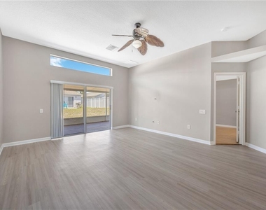 30435 Annadale Drive - Photo Thumbnail 6