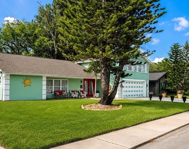 12416 Cobble Stone Drive - Photo Thumbnail 2