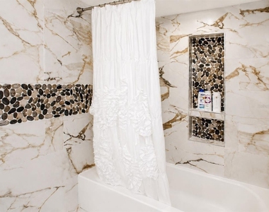 12416 Cobble Stone Drive - Photo Thumbnail 19
