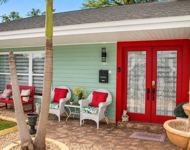 12416 Cobble Stone Drive - Photo Thumbnail 3