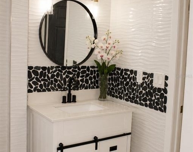 12416 Cobble Stone Drive - Photo Thumbnail 9