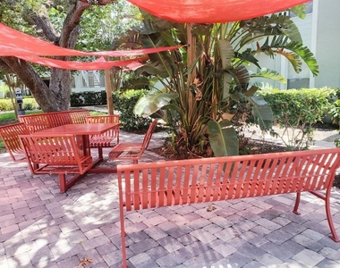 5440 S Macdill Avenue - Photo Thumbnail 21