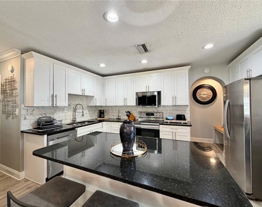 3926 W Cherry Street - Photo Thumbnail 3