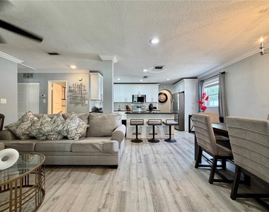 3926 W Cherry Street - Photo Thumbnail 2