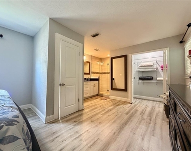 3926 W Cherry Street - Photo Thumbnail 13