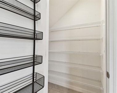 2880 Evergreen Elm Pass - Photo Thumbnail 12