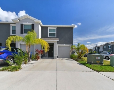 2880 Evergreen Elm Pass - Photo Thumbnail 1