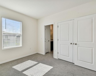 2880 Evergreen Elm Pass - Photo Thumbnail 19